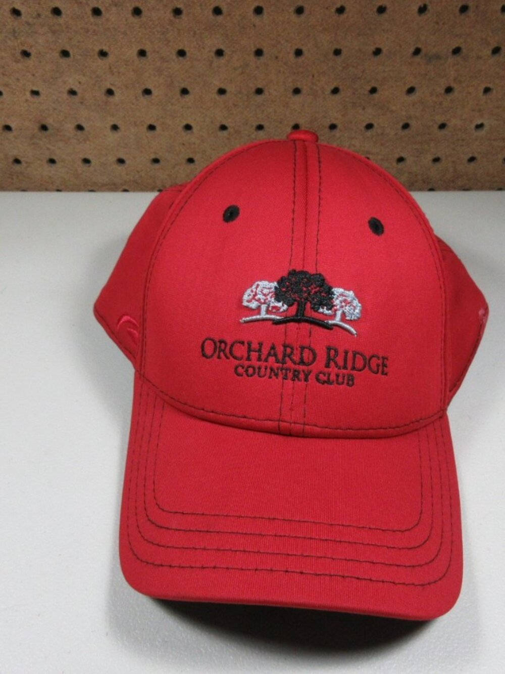 PUKKA mens red Orchard Ridge CC golf hat S